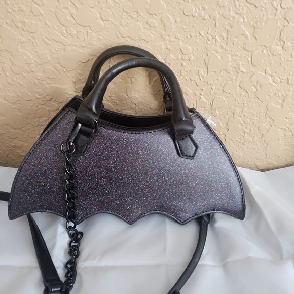 Betsey Johnson Black Glitter Mini Bat Bag - Picture 4 of 6